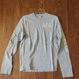 Hollister Light Gray Long Sleeve Tee